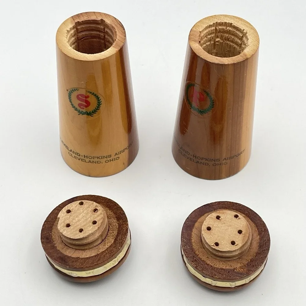 Vintage 1960s Wooden Salt‎ & Pepper Shakers Cleveland Hopkins Airport Ohio